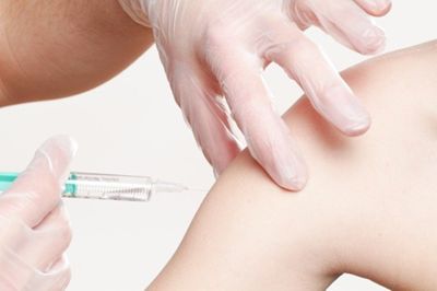 La vaccination des soignants contre la Covid-19 doit devenir obligatoire